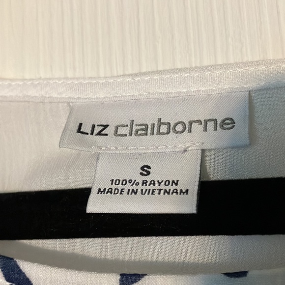 Like New Women’s Small Liz Claiborne Blue and White Bohemian Style Blouse - Picture 6 of 8